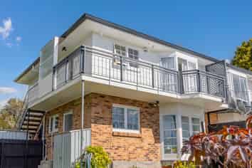 1A Hobday Place, Meadowbank