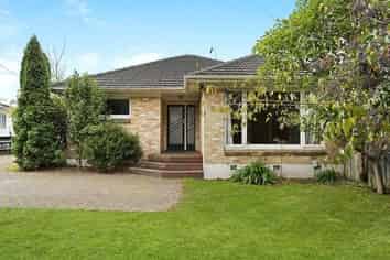 281 Cambridge Road, Hillcrest