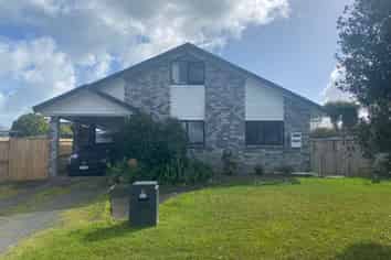 112 Second View Ave, Beachlands