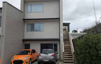 9/19 Collins Avenue, Tawa