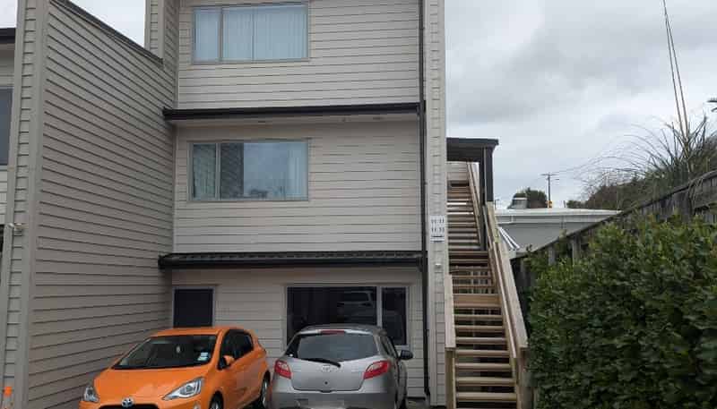 9/19 Collins Avenue, Tawa