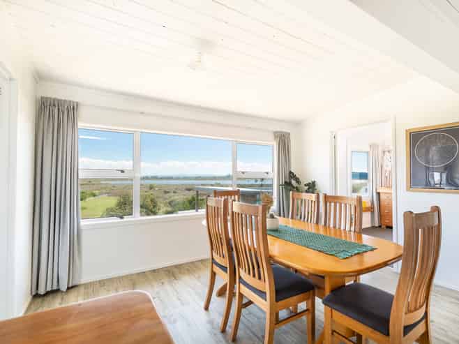 518 Pukehina Parade, Pukehina