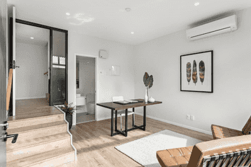 10 Central Road, Kingsland