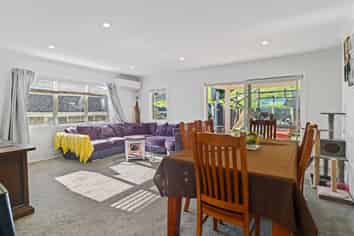 36 Alpers Ridge, Leamington