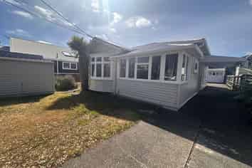 44 Park Road, Miramar