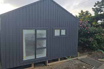 A OR B/178 Helston Road, Paparangi