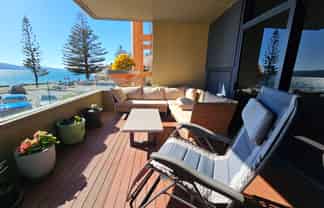 a/222 Oriental Parade, Oriental Bay