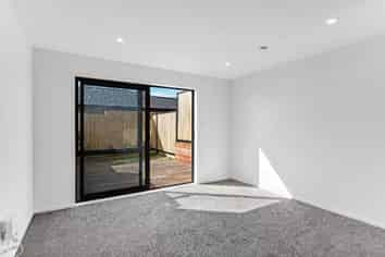 33 Raupeti Lane, Henderson