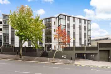 1R 15 Nelson Street, Auckland Central