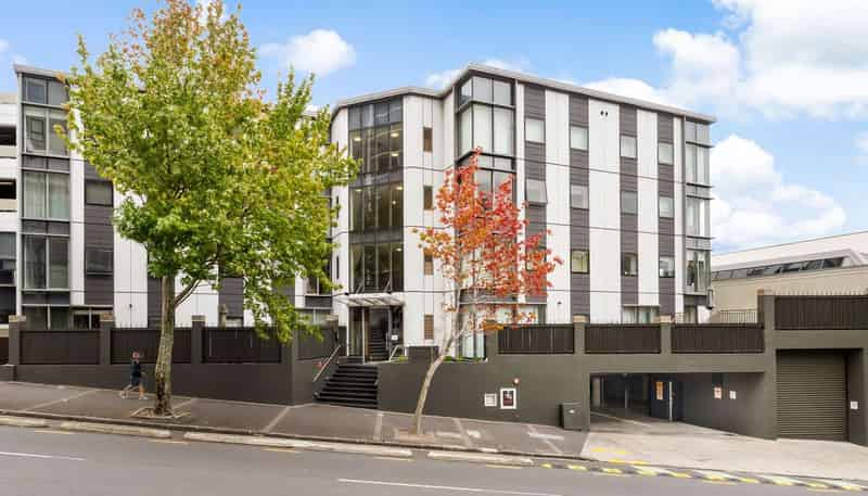 1R 15 Nelson Street, Auckland Central