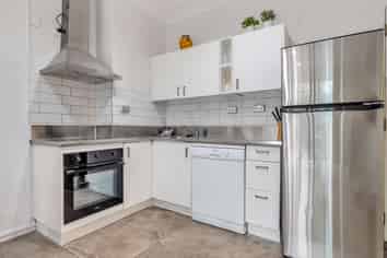 1R 15 Nelson Street, Auckland Central