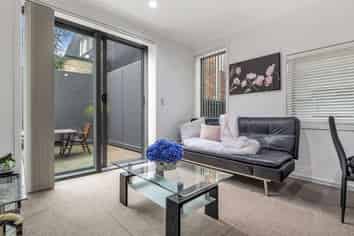 1R 15 Nelson Street, Auckland Central