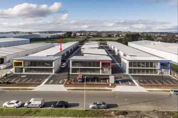 Modern Manurewa Unit | 147 m2