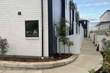 5b/87 Taikata Rd, Te Atatu Peninsula