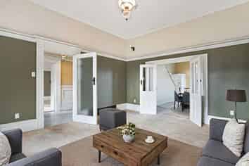 21 Neidpath Road, The Glen