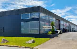 Industrial Unit on Popular East Side