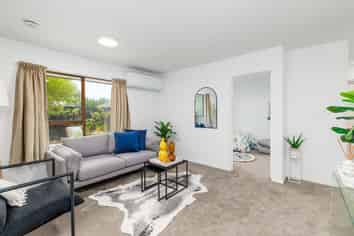37A Attlee Crescent, Bryndwr