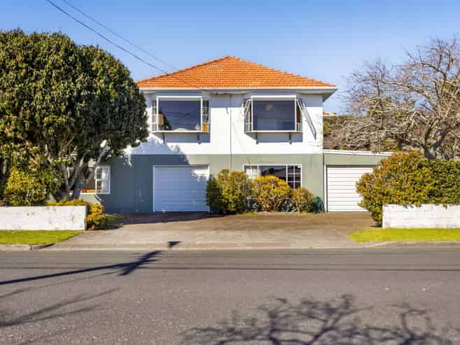 32 Queens Road, Glen Avon