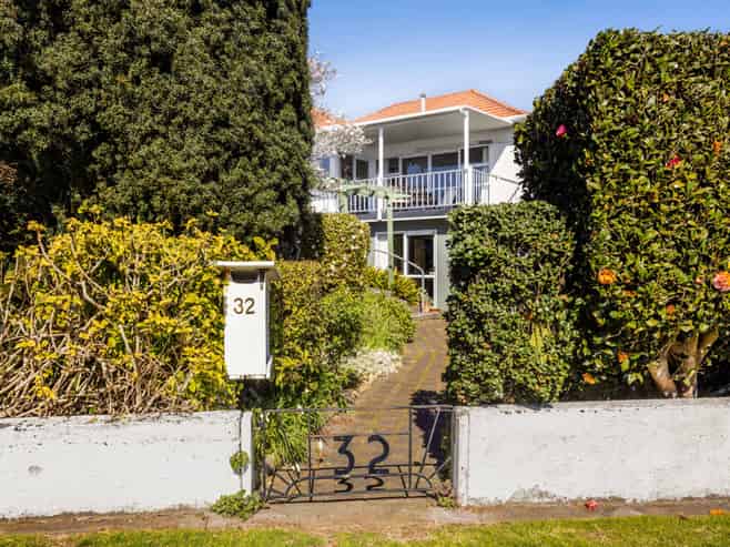 32 Queens Road, Glen Avon