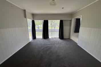 53 Universal Drive, Henderson