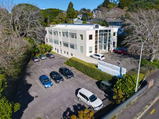 Striking City Fringe Offices