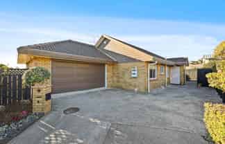 4 Davern Lane, New Lynn