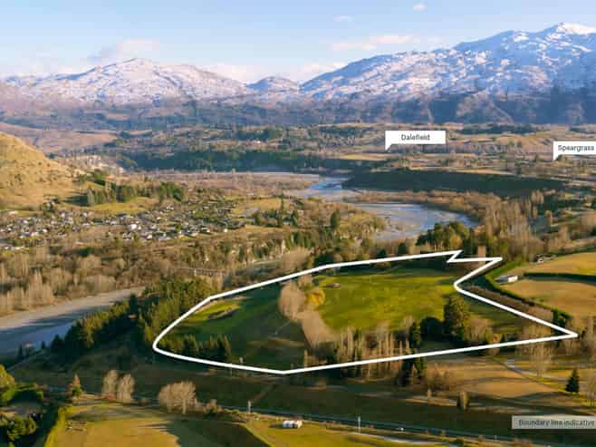 Spence Park: Premier Development Opportunity