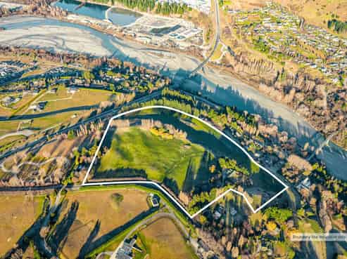 Spence Park: Premier Development Opportunity