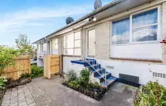 2/150 Hutchinson Avenue, New Lynn
