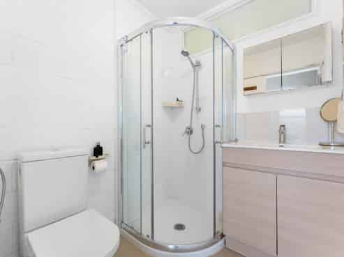 2/150 Hutchinson Avenue, New Lynn