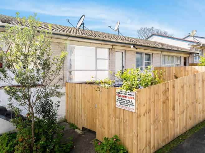 2/150 Hutchinson Avenue, New Lynn