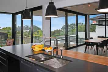 14 Winsomere Crescent, Westmere