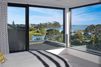 14 Winsomere Crescent, Westmere