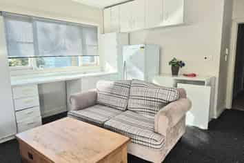 Auckland - Address withheld