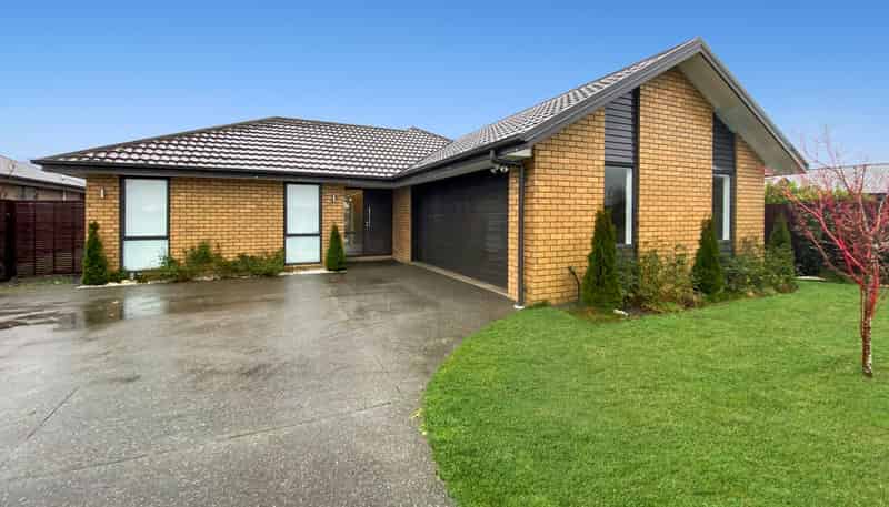 16 Rich Tce, Wigram