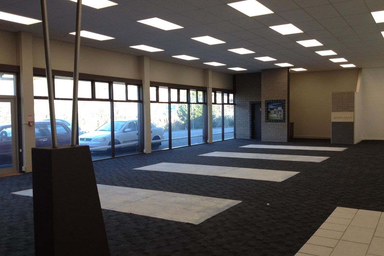 Showroom, Display and Offices - Flexible – další