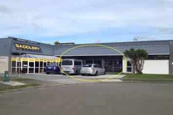 	Showroom, Display and Offices - Flexible