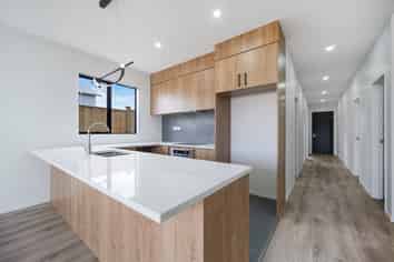 8 Enchantment Lane, Karaka