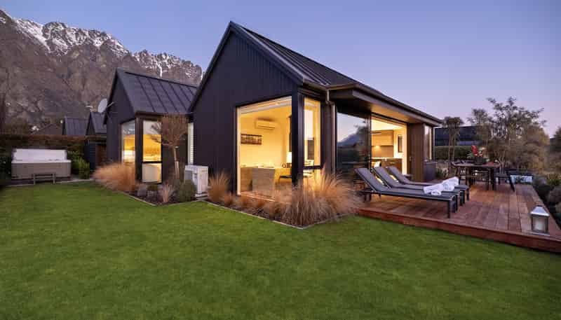 6 Fife Court, Jacks Point