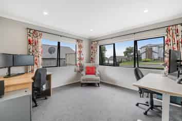 14 Kingfisher Road, Millwater