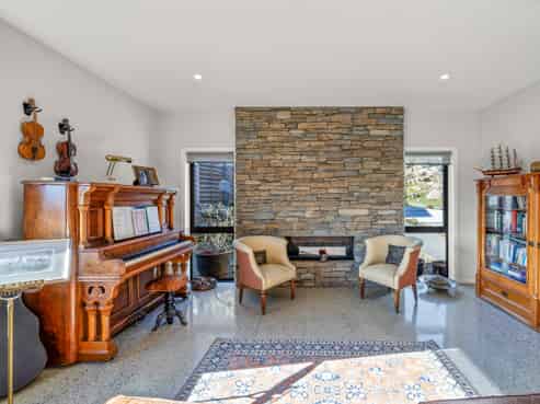 37 Lookout Drive, Alexandra