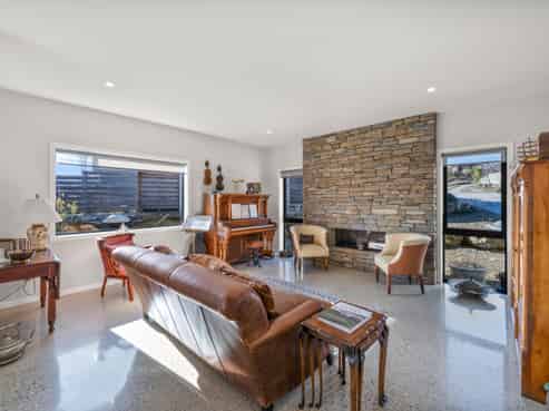 37 Lookout Drive, Alexandra