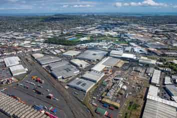 Heavy Hitter Penrose Facility | 900m2