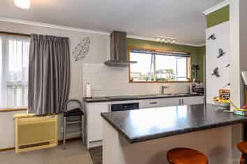 1 Short Street, Marchwiel