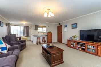 1 Short Street, Marchwiel