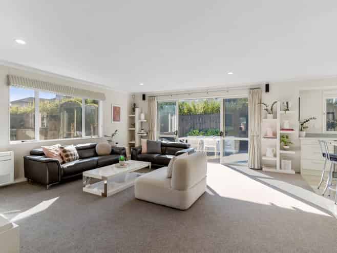 42 Coachman Drive, Flat Bush
