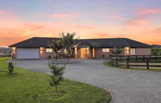 10 Joblin Road, Wainui