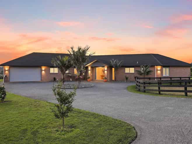10 Joblin Road, Wainui