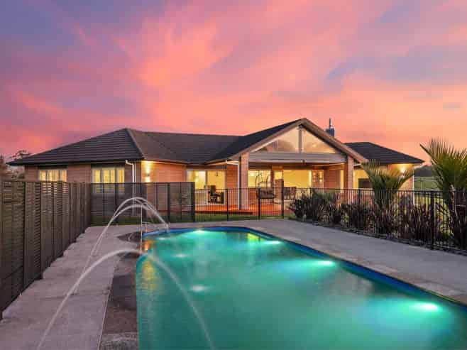 10 Joblin Road, Wainui