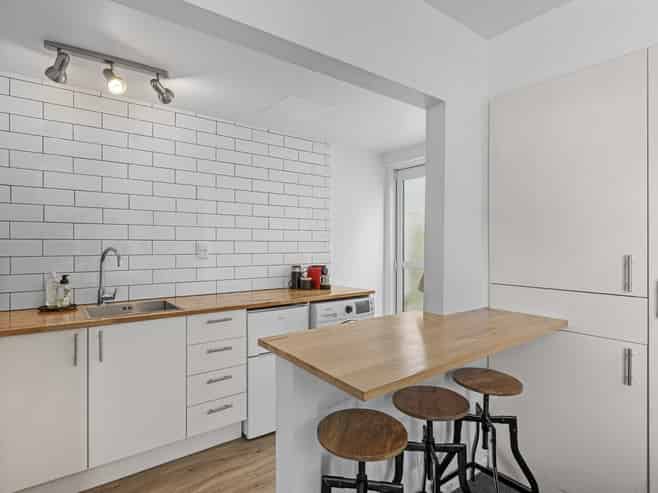 2/345 Armagh Street, Linwood